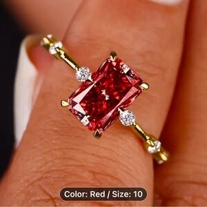 Size 10 Elegant 18K Golden Plated Princess Synthetic Cubic Zirconia Ring
